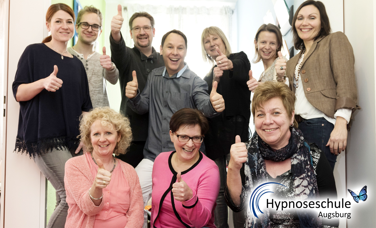 Hypnoseseminar - Hypnoseschule Augsburg Zufriedene Hypnosegruppe